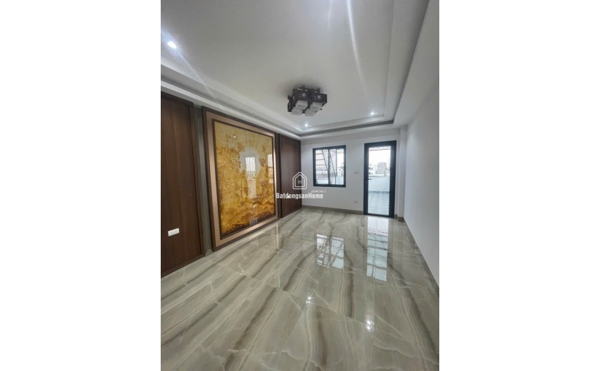 Bán nhà khu phân lô 918 Phúc Đồng, 60m2, ô tô tránh, kinh doanh, 17,8 tỷ